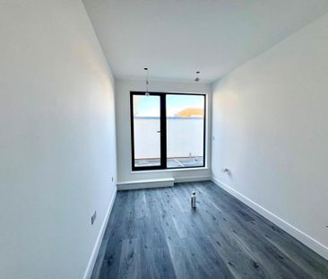 5 bedroom semi-detached house to rent - Photo 6