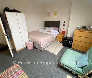 4 Bedroom Ashville Grove - Photo 4