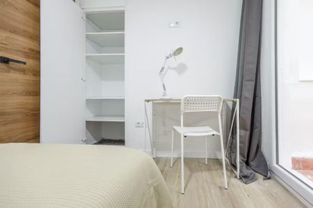 Carrer del Duc de Mandas, Valencia, Valencian Community 46019 - Photo 3