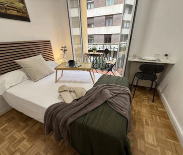 Calle de Andrés Mellado, Madrid, Community of Madrid 28015 - Photo 4