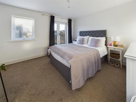 2 bedroom terraced house to rent - Photo 4