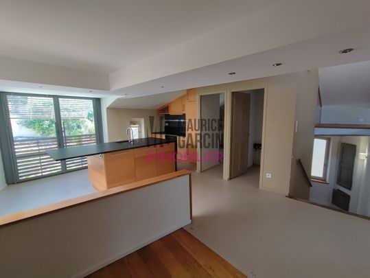 A LOUER - MAISON DE VILLE GIGONDAS - 5 pièces 138.14m² - Photo 1
