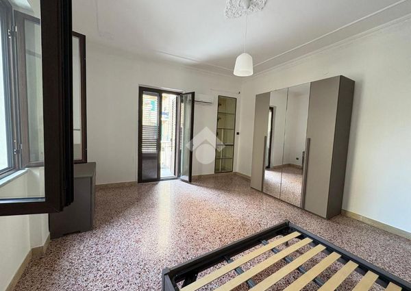 5 locali in affitto