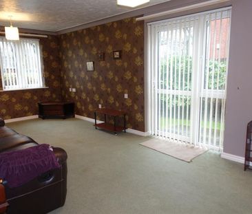 1 bedroom Flat To Let - Photo 3