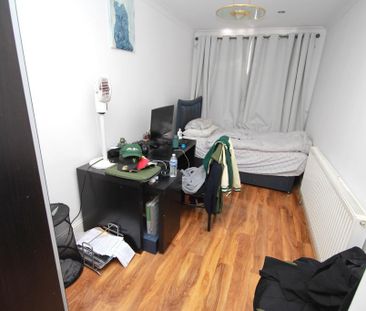 5 bedroom semi-detached house to rent - Photo 6