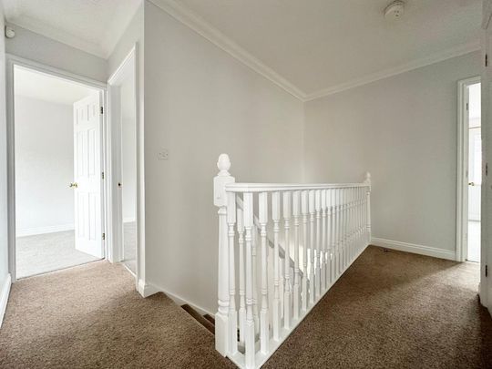 4 bedroom detached house to rent - Photo 1