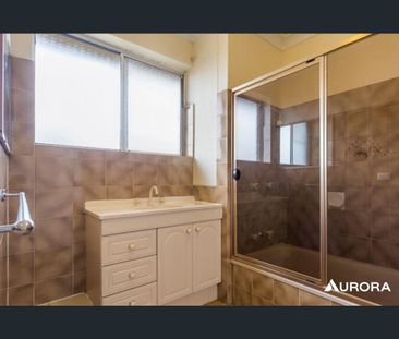 Spacious Two-Bedroom Unit in Secure Complex - Photo 4