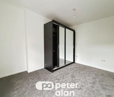 3 bedroom terraced house to rent - Photo 2