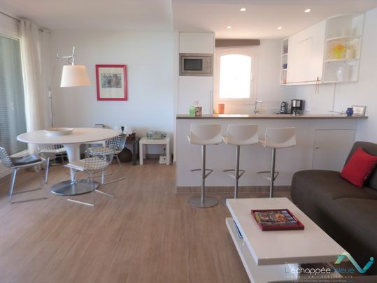 Appartement pour 4/6 personnes avec vue mer et marina à Cogolin - Photo 1
