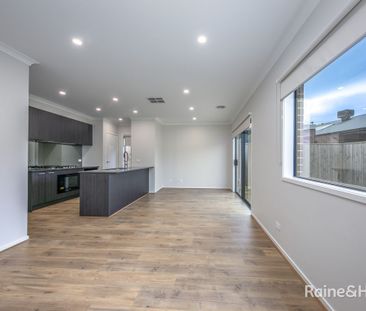 Well Presented Family Home! - Photo 3