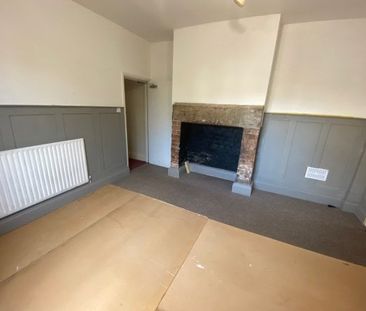 Sheffield Road, Chesterfield, S41 - Photo 1