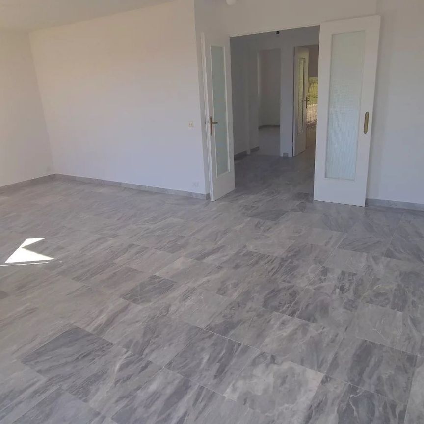 Location Appartement 3 pièces 81m² NICE 06100 - Photo 1