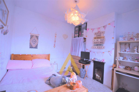 3 bedroom terraced house to rent - Photo 4