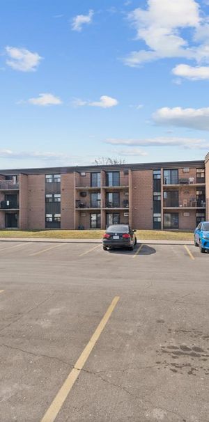 Sheldon Ave Apartments - Photo 1