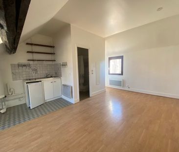 Location Appartement 1 pièce 21m² - Photo 2