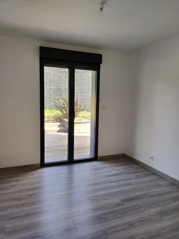 Location Maison 6 pièces 125m² CARQUEFOU 44470 - Photo 2