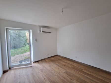 Location Maison 4 pièces 103m² ALBIGNY SUR SAONE 69250 - Photo 2
