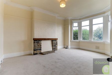 4 bed terraced house to rent in Huddersfield Road, Halifax - Photo 2