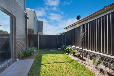 2/25 Queens Road, New Lambton NSW 2305 - House For Rent | Domain - Photo 4