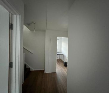 3 bedroom maisonette to rent - Photo 4