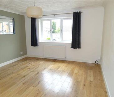 2 bedroom semi-detached house to rent - Photo 4