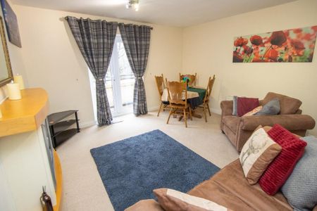 2 bedroom flat to rent - Photo 5