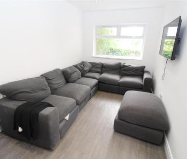 6 bedroom house to rent - Photo 2