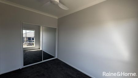 23 Trevallyn Avenue, Lochinvar, NSW 2321 - Photo 4