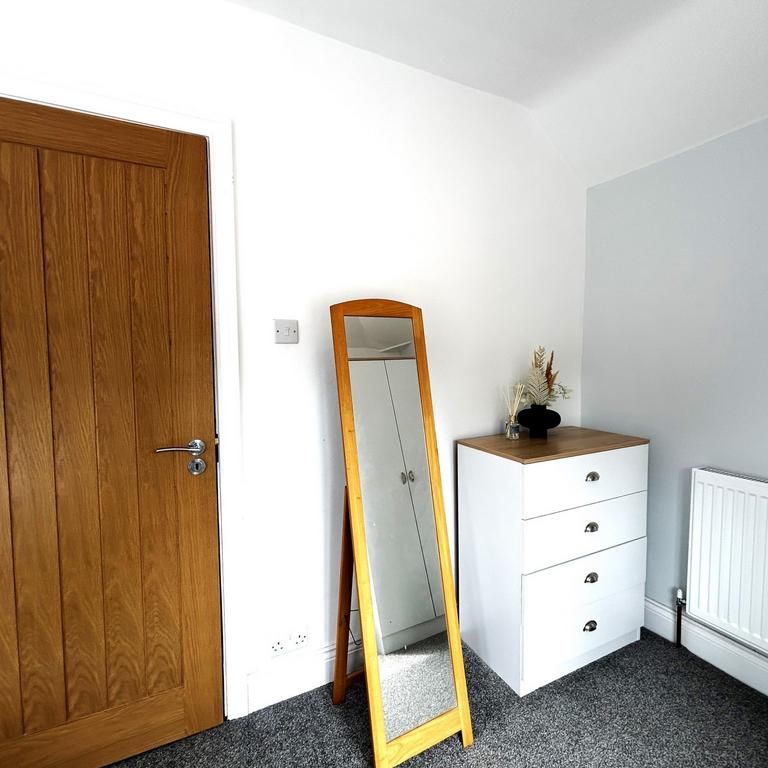 1 bedroom house to rent - Photo 1
