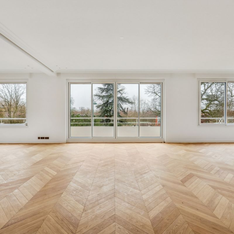 Appartement familial de prestige avec balcon filant dans le 16? - Photo 1