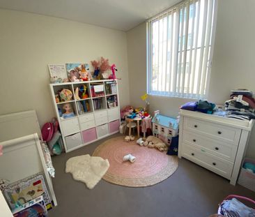 Cozy two bedroom within Killara High Catchment - Photo 1