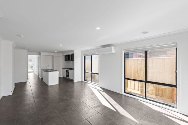 Prime Location! - Photo 1