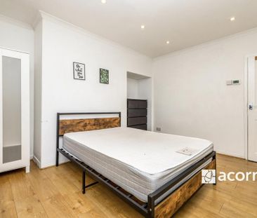 3 bedroom flat to rent - Photo 5