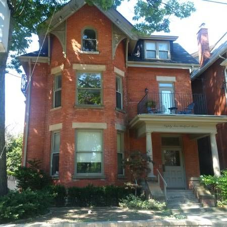 Bright 1Bdrm/Deck/Fire Place on Bedford Rd Feb 1st - Photo 3