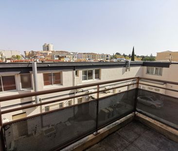 « LES ANGLES - STUDIO 26.84M² AVEC BALCON » - Photo 3