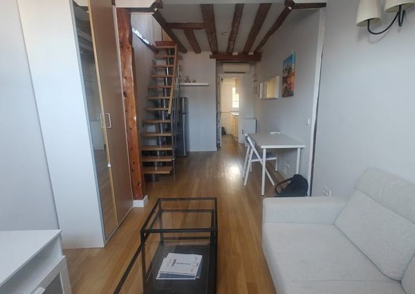 Calle de Piamonte, Madrid, Community of Madrid 28004