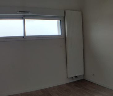 Appartement 3 pièces de 64 m² à Saint-Gilles-Croix-de-Vie (85800) - Photo 2