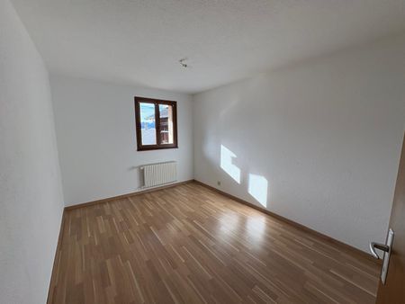 Charming 4.5-room duplex apartment on the ground floor - Photo 5