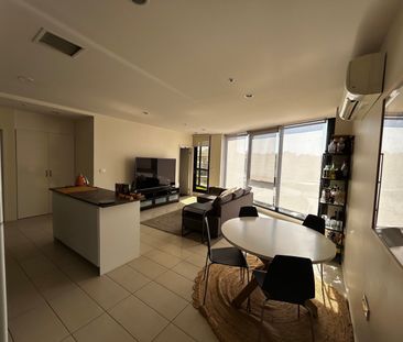 North Melbourne - Photo 2