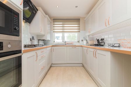 73 Canniesburn Drive - Photo 5