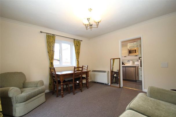 1 bedroom flat to rent - Photo 1