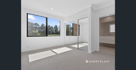 MODERN, ENERGY-EFFICIENT FAMILY HOME | 4 BED | 3 BATH | DOUBLE GARAGE | EV CHARGER | NBN READY - Photo 3