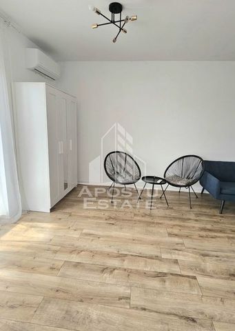 Duplex pe parter,3 camere,2 bai,Urseni - Fotografie 2