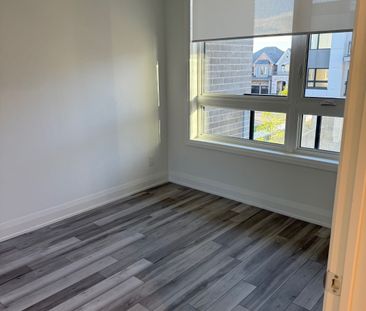 For Lease - 3250 Carding Mill Trail Unit# 213, Oakville, Ontario - Photo 5