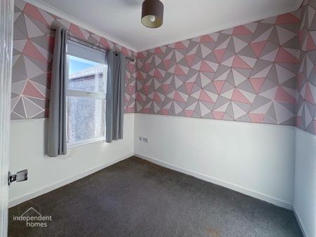 18 Albert Street, Larne, BT40 1LG - Photo 5