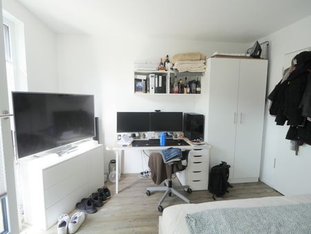 Neuwertiges Studentenappartement mit großem Balkon in guter Lage Aachens! - Photo 3