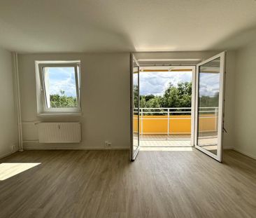 Modern Sanierte 3-Raum-Wohnung mit Badewanne - Foto 5
