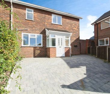 3 bedroom semi-detached house to rent - Photo 1