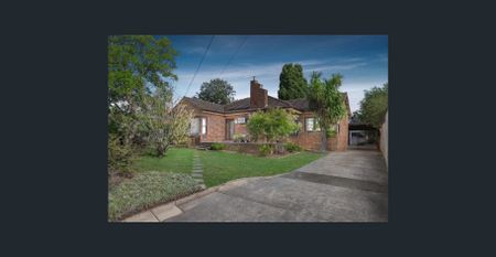 Comfort meets convenience in MWSC Zone (Freshly painted & Brand new flooring) - Photo 2