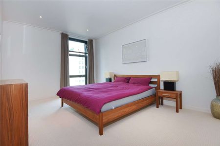 A spacious two bedroom apartment located with beautiful, uninterrupted views of the Dock. - Photo 4